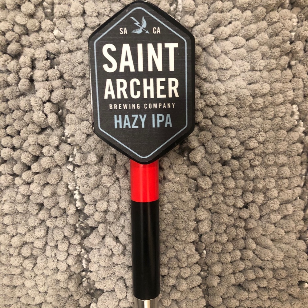 Saint Archer HAZY IPA tap handle